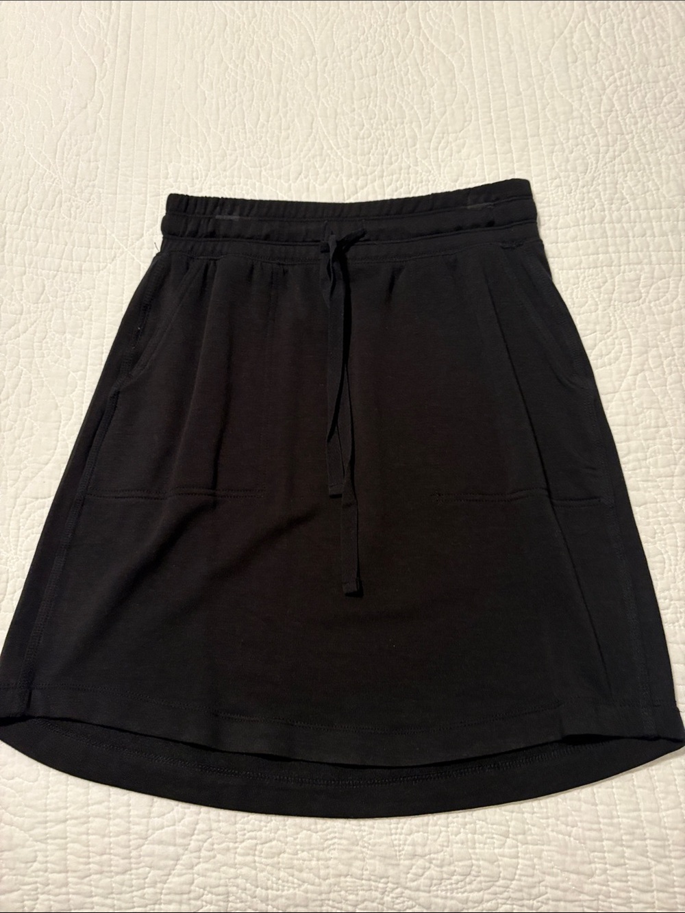 Lou & Grey Black Knit Drawstring curved hem Mini Skirt